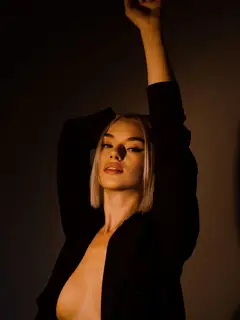 Valery escort in Paris